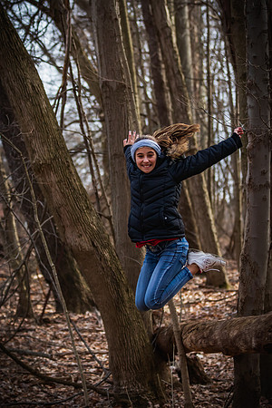 LeahJumpingWoods2019C